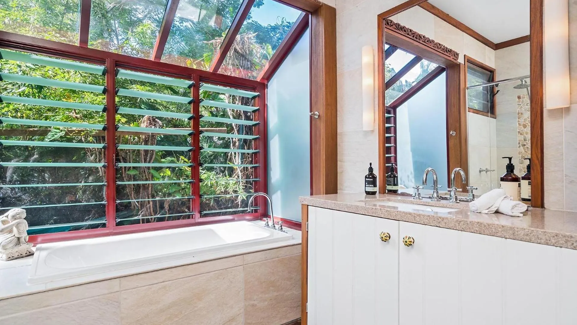 Holiday home A Perfect Stay - Longhouse Byron Bay Australia